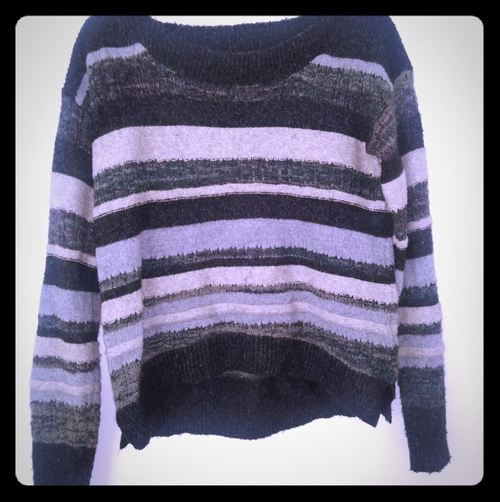 Line Apparel Sweater Size: S